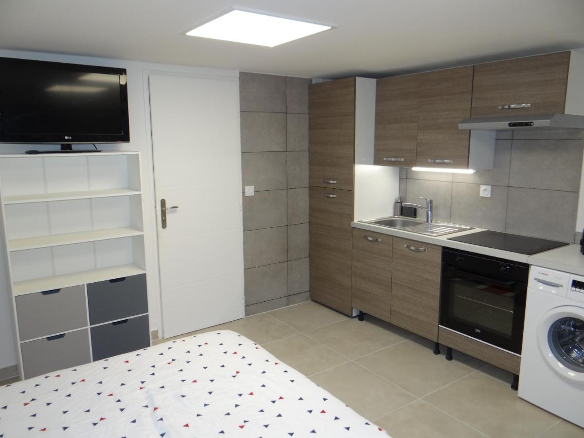 Trendy Studios Tassin Kültér fotó