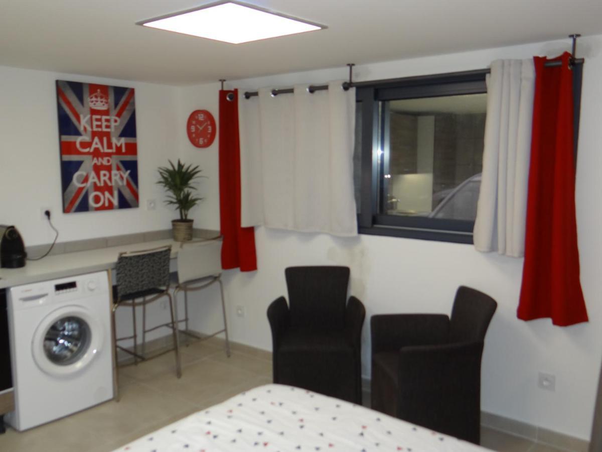 Trendy Studios Tassin Kültér fotó